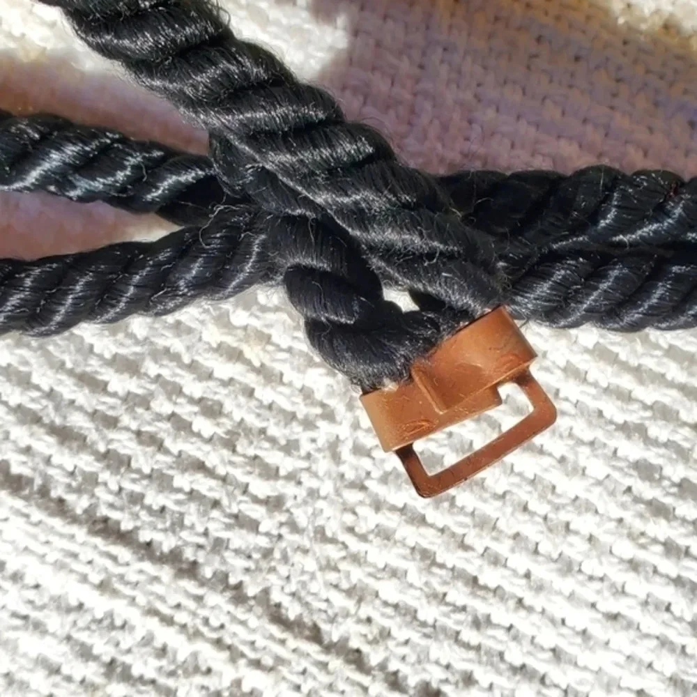 1980s Black Deco Belt S‎